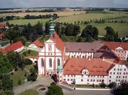 Kloster St. Marienstern mit Kräutergarten