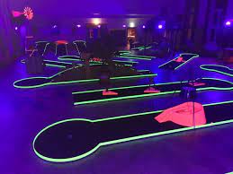 Indoor-Minigolfanlage